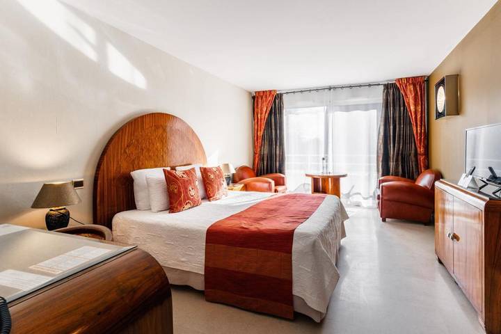 Hôtel pour 2 personnes, avec Balcon ainsi que Terrasse et Jardin à Sainte-Anne-d'Auray