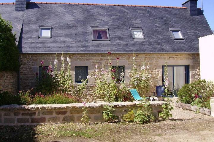 Location de vacances pour 6 personnes, avec jardin et terrasse, animaux acceptés à Saint-Jean-Trolimon