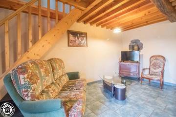 Gîte pour 4 Personnes dans Saint-Ours, Parc naturel régional des Volcans d'Auvergne, Photo 4