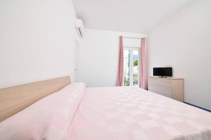 Gîte pour 5 personnes, avec balcon dans Ischia Porto - 3