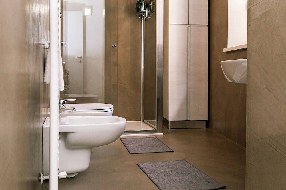 Entire apartment, Apartment 'Appartamento Melissa' with Wi-Fi and Air Conditioning in Valeggio sul Mincio, Verona Province