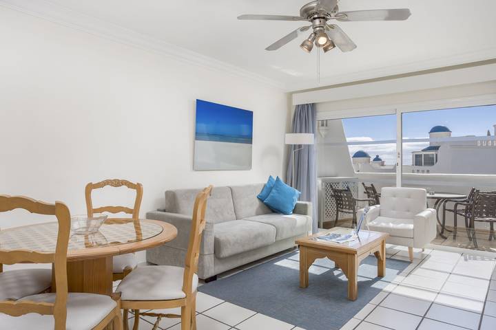 Entire apartment, 1 Bedroom Apartment Sleeps 4 Santa Barbara Golf and Ocean Club in Las Adelfas, San Miguel de Abona