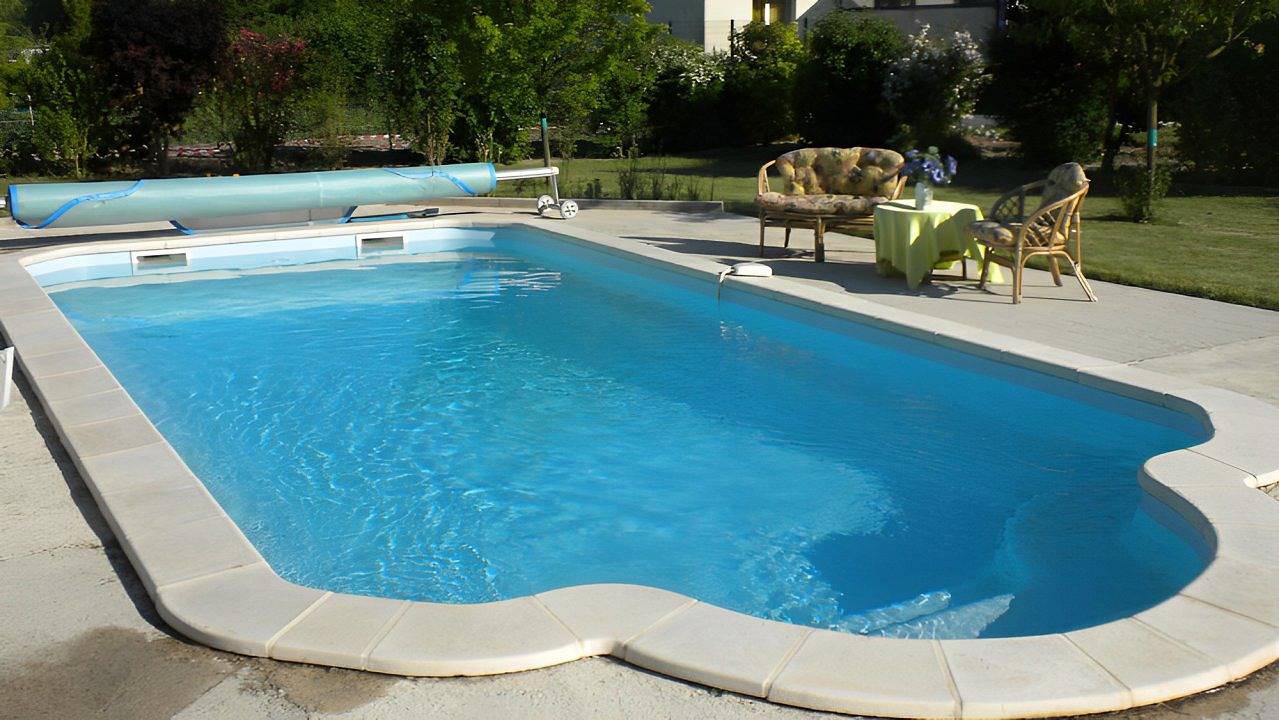 Appartement B&B relaxant avec piscine privée et jardin à Vertus in Vertus, Marne