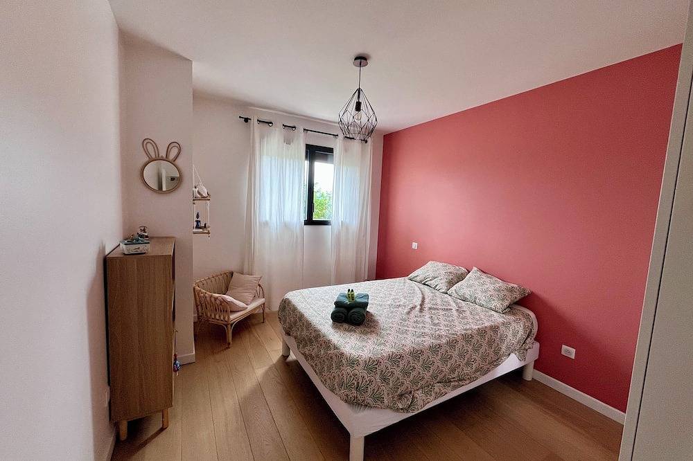 Biarritz (5min): Maison au calme entre mer&montagnes avec piscine - 8 couchages in Bassussarry, Région de Bayonne