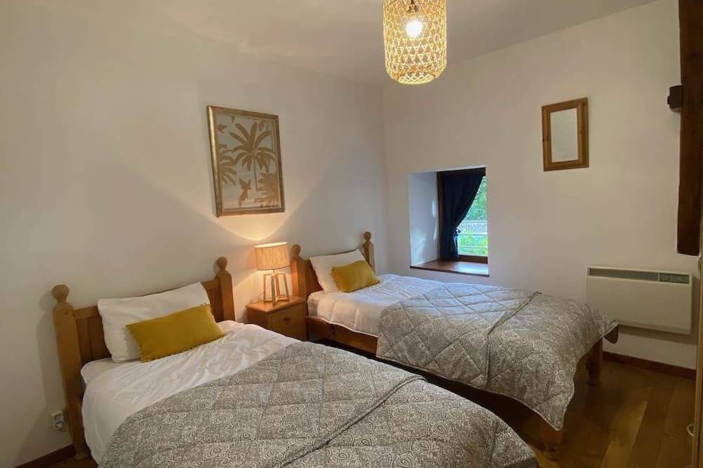 Appartement entier, Gîte 11 personnes - \"La Marjolaine\" in Gramat, Massif central