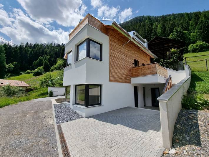Ferienwohnung für 4 Personen, mit Balkon und Garten in Kappl