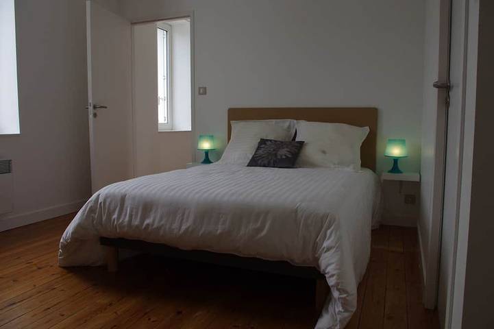 Location de vacances pour 12 personnes, avec terrasse à Pont-l'Abbé - 2