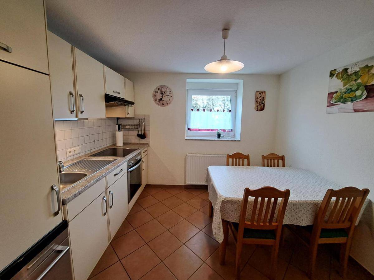 Ganze Wohnung, Two-Bedroom Apartment in Reichshof, Oberbergischer Kreis
