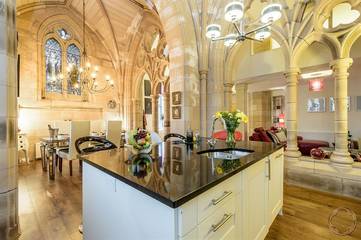 Gîte pour 4 personnes, avec piscine dans Highlands