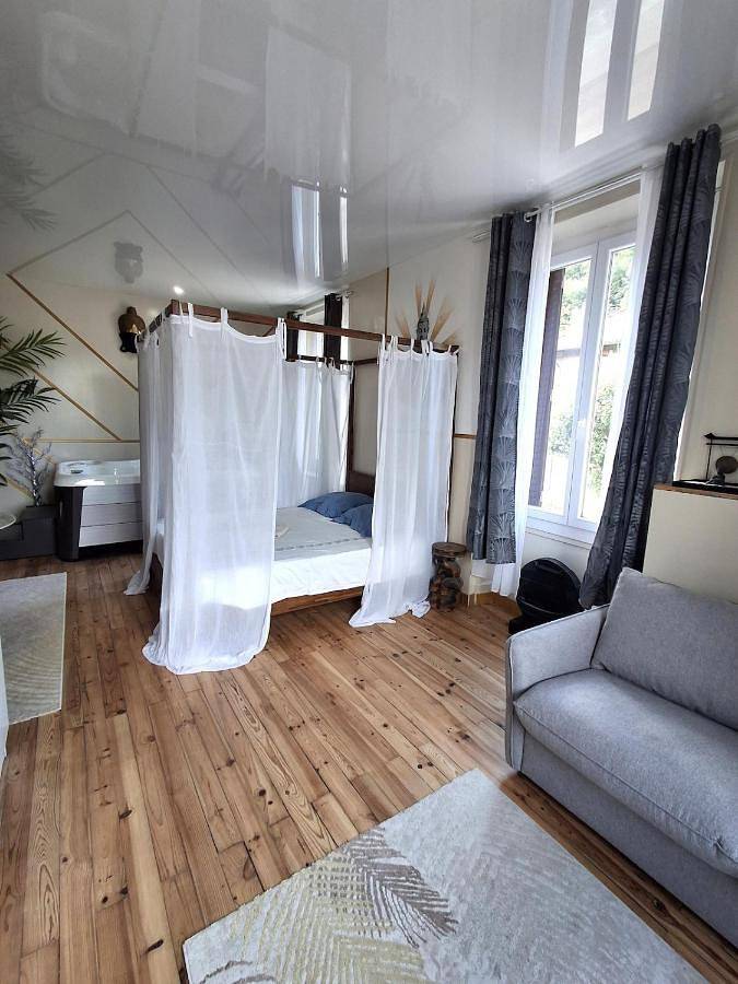 Gîte pour 2 personnes, avec jacuzzi à Charavines - 2