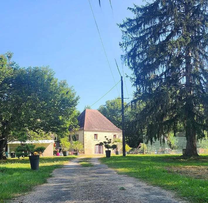 Casa de vacaciones para 11 personas, con piscina y jardín además de sauna y jacuzzi - 1