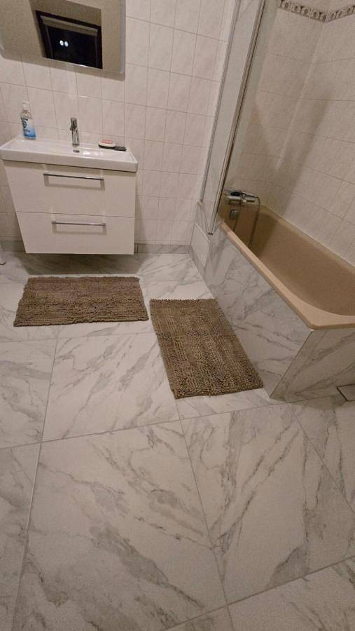 Location de vacances pour 8 personnes, avec jardin à Bondoufle - 2