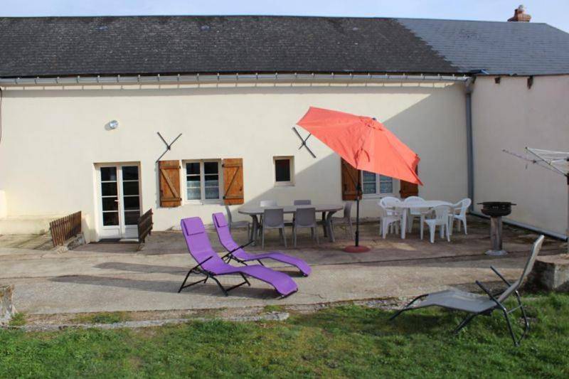 Sommant Meublés de tourisme 3 étoiles 2 à 8 personnes, au coeur du Morvan près d'Autun in Sommant, Région d'Autun
