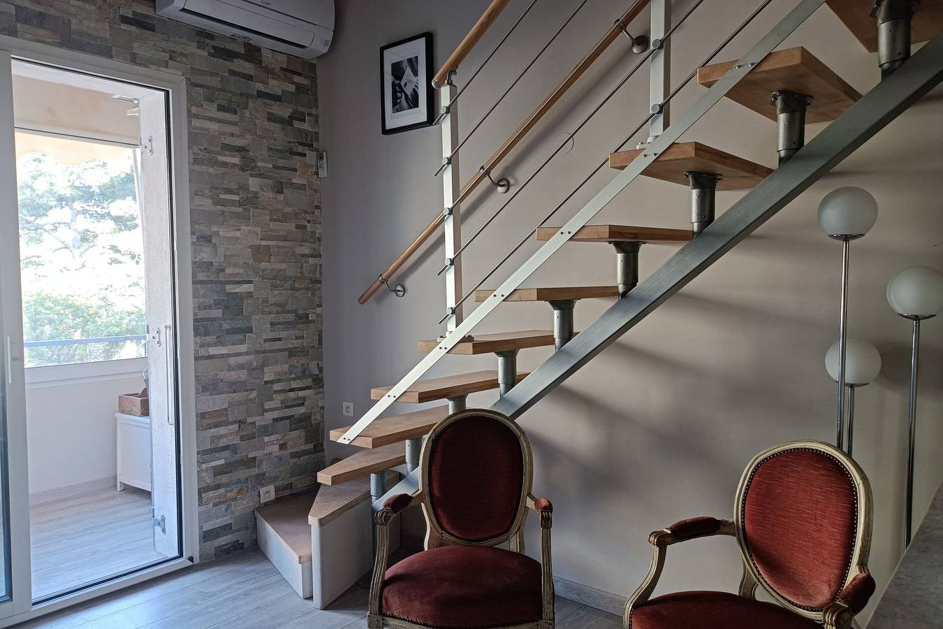 Appartement entier, Ravissant Refuge à Deux Pas de la Mer in Sanary-sur-Mer, Côte méditerranéenne (France)