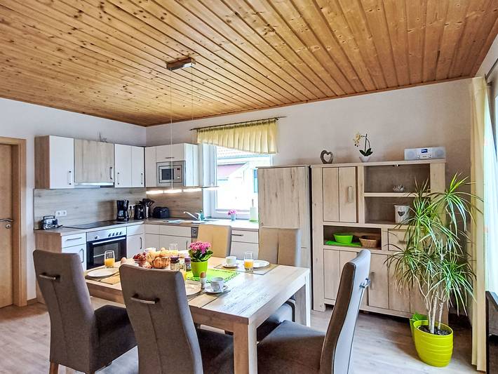 Ferienhaus für 4 Personen, mit Terrasse und Garten in Altefähr - 2