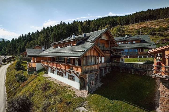 Blockhütte für 20 Personen, mit Sauna und Garten sowie Whirlpool - 1