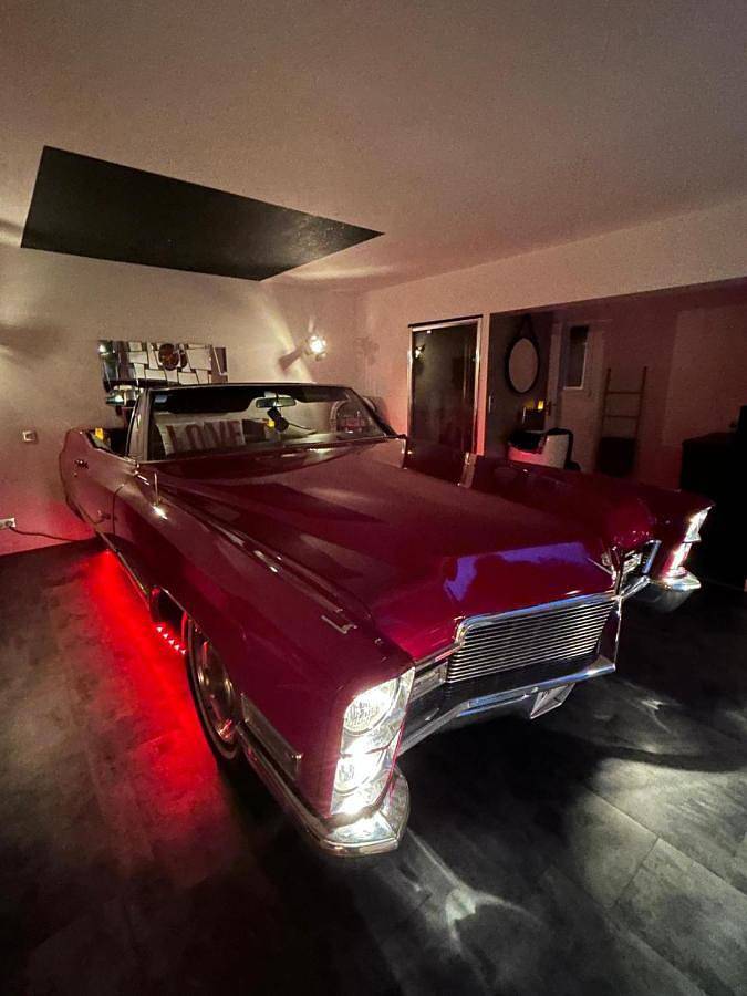 Love Room 66 in Villecroze, Région de Draguignan