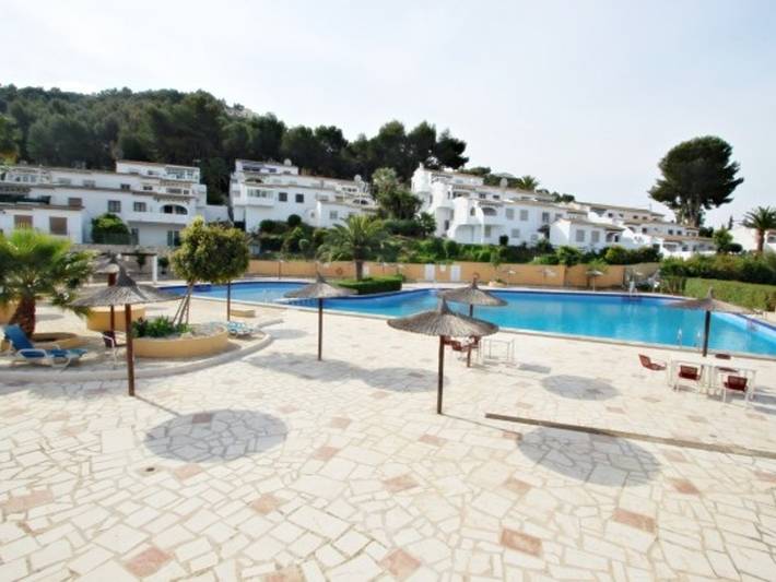 Chalet para 4 personas, con piscina y jardín en la Costa Blanca