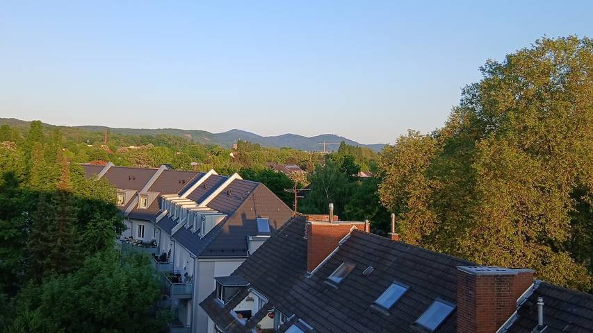 Ganze Wohnung, Appartement 'Über den Dächern von Bonn-Beuel' mit Balkon und Ausblick in Bonn, Rheinland
