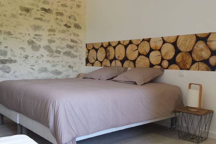 Gîte pour 15 personnes, avec jardin et jacuzzi, animaux acceptés à Les Herbiers - 4