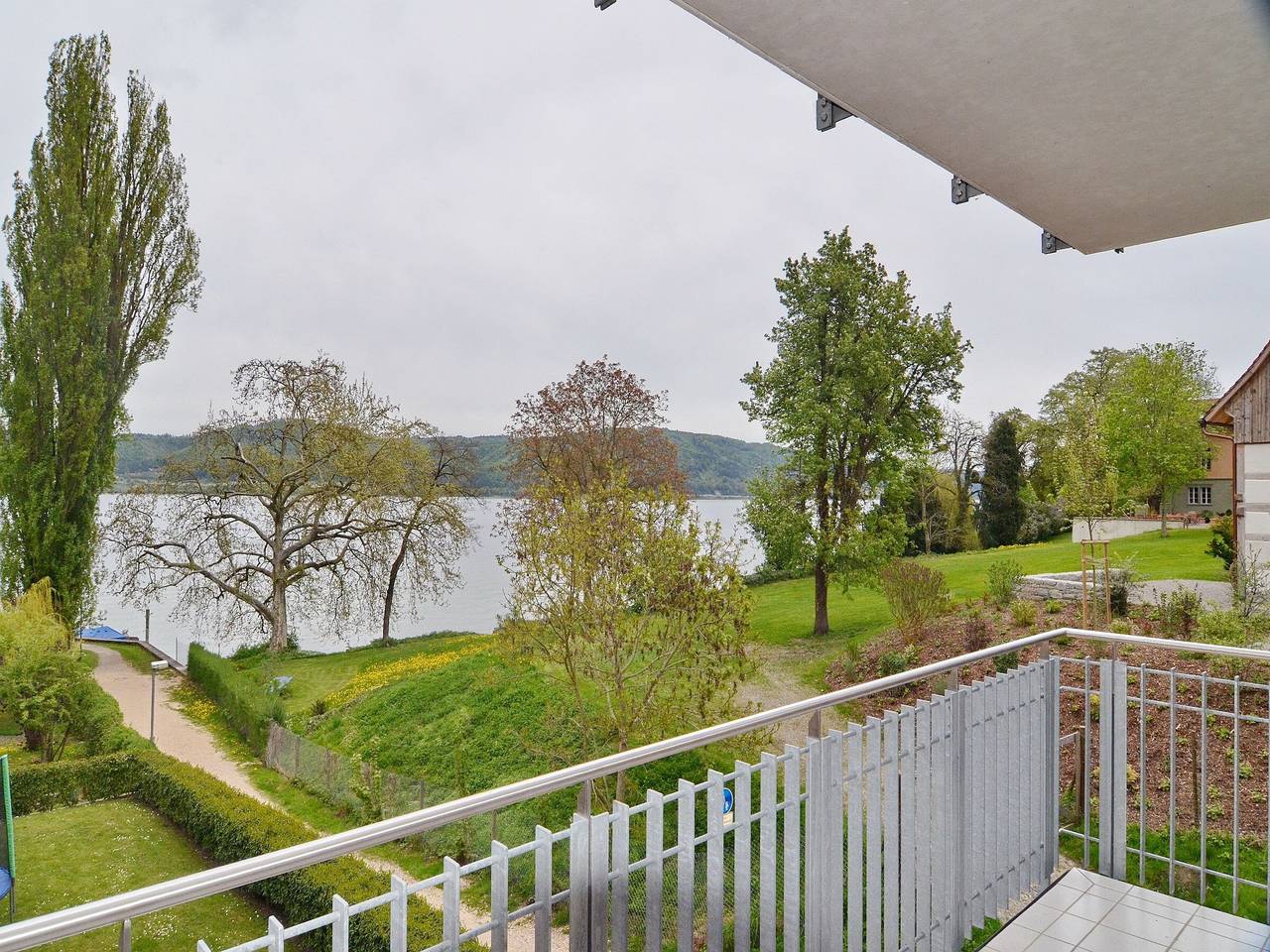 Ganze Wohnung, Ferienwohnung '1 O G' mit Seeblick, Balkon und Wlan in Bodman-Ludwigshafen, Obersee (Bodensee)