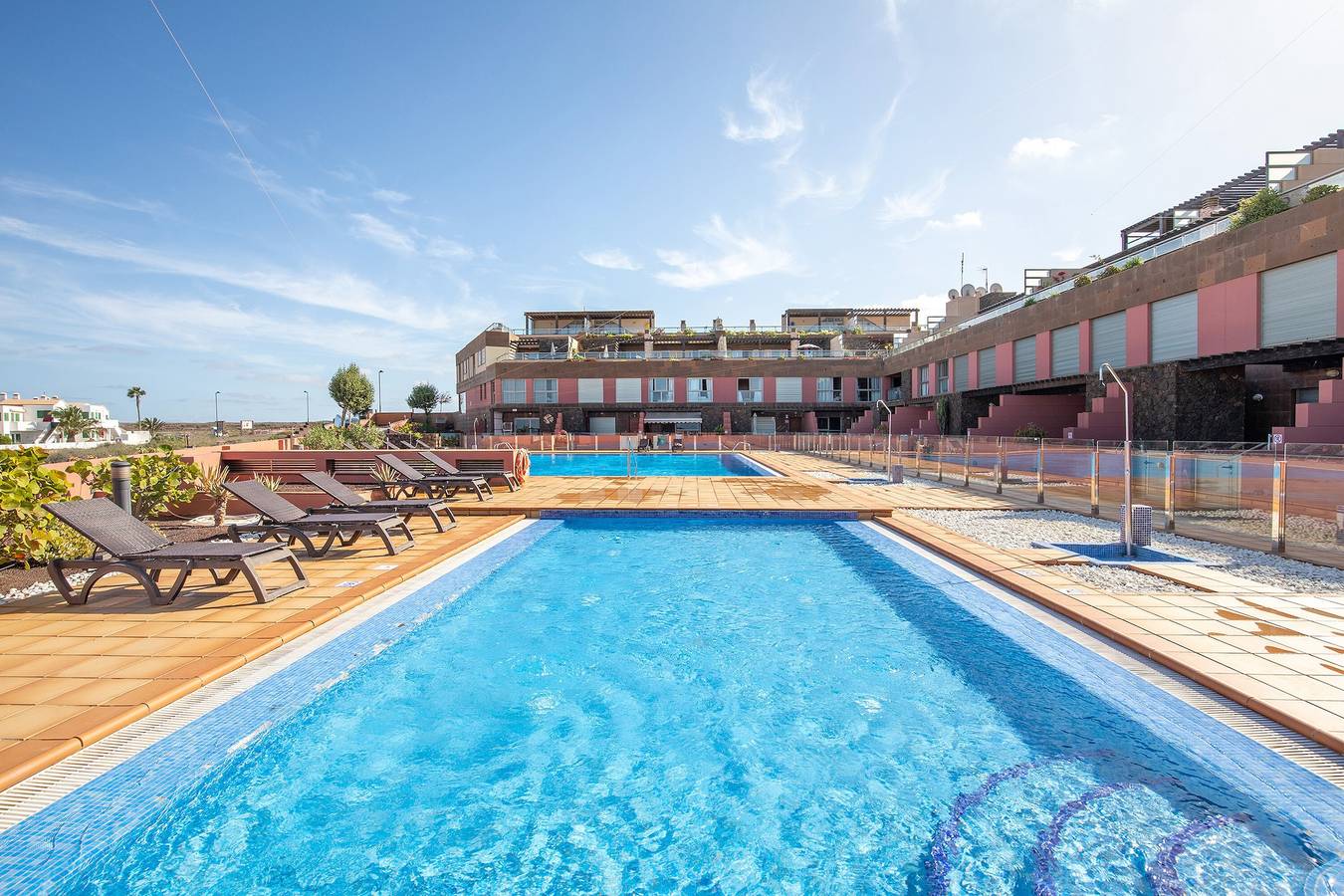 Vacation Home "Vistas Paraíso" with Sea View, Shared Pool & Wi-Fi in El Cotillo, La Oliva