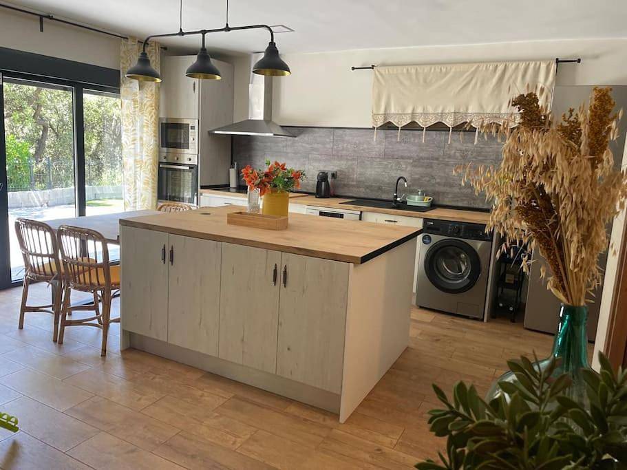 Three-Bedroom House in Albalate de Zorita, Provincia de Guadalajara