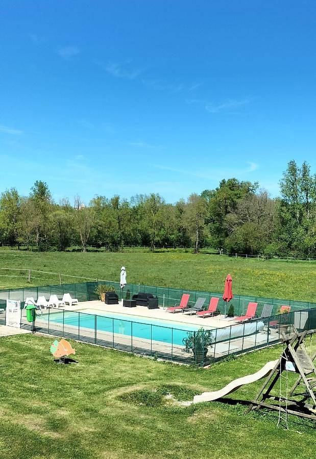 Location de vacances pour 15 personnes, avec jardin et piscine à Maubec (Tarn-et-Garonne) - 4