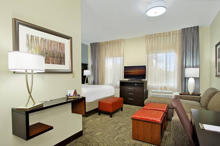 Hotel para 4 personas, con piscina - 1