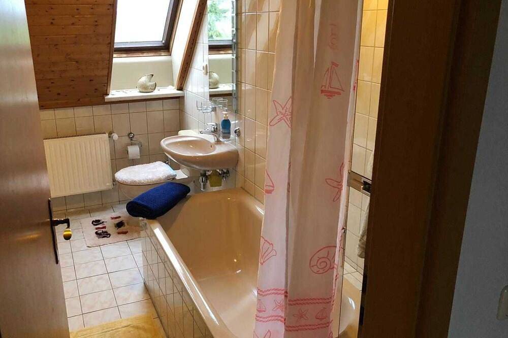 Ganze Wohnung, Fewo 1 oben - Ferienwohnungen Familie Mickley in Behrenhoff, Vorpommern Greifswald