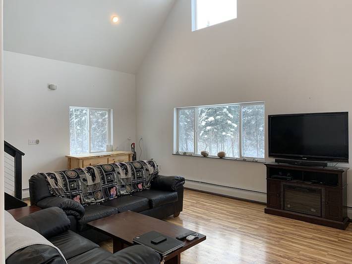 Vacation house for 2 people, with balcony and yard in Alaska