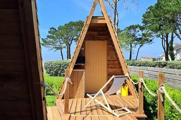 Gîte pour 4 personnes, avec piscine et terrasse à Tréguennec