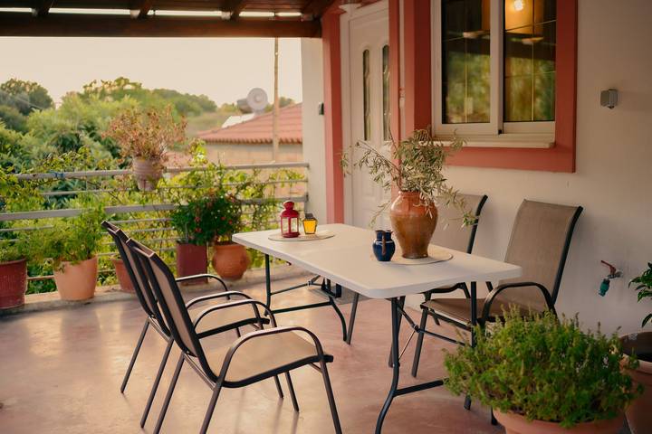 Location de vacances pour 5 personnes, avec balcon dans Grèce-Occidentale