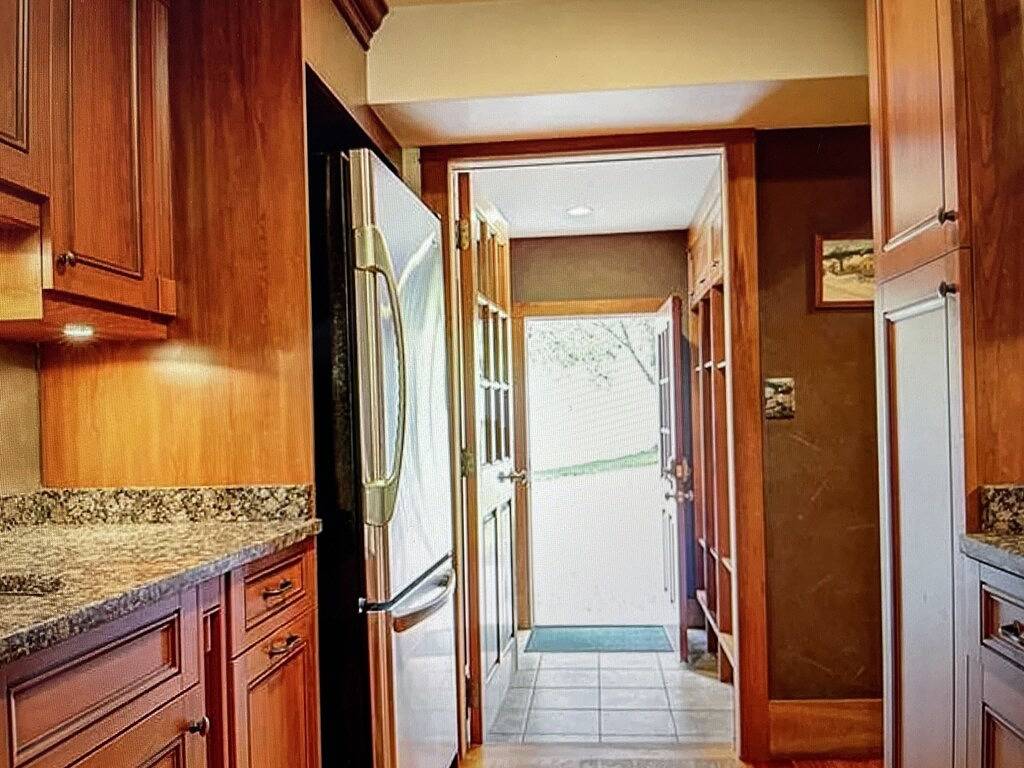 Spacious Getaway with Sauna, Close to Newport & Beaches in Middletown, Newport County