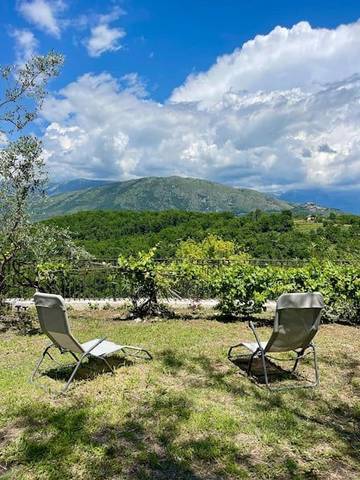 Gîte pour 4 personnes, avec jardin et vue à Fontechiari