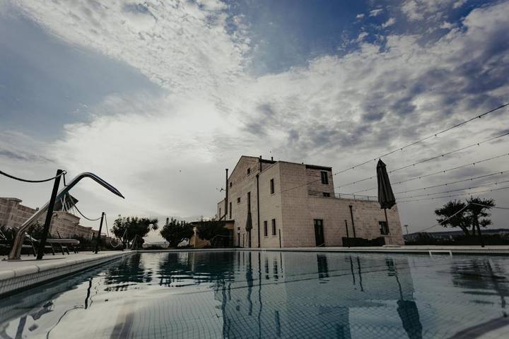 Appartamento per 3 persone, con Balcone e Terrazza nonché Giardino e Piscina a Palagianello