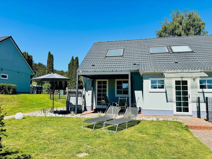 Ferienhaus für 6 Personen, mit Terrasse und Garten in Lütow