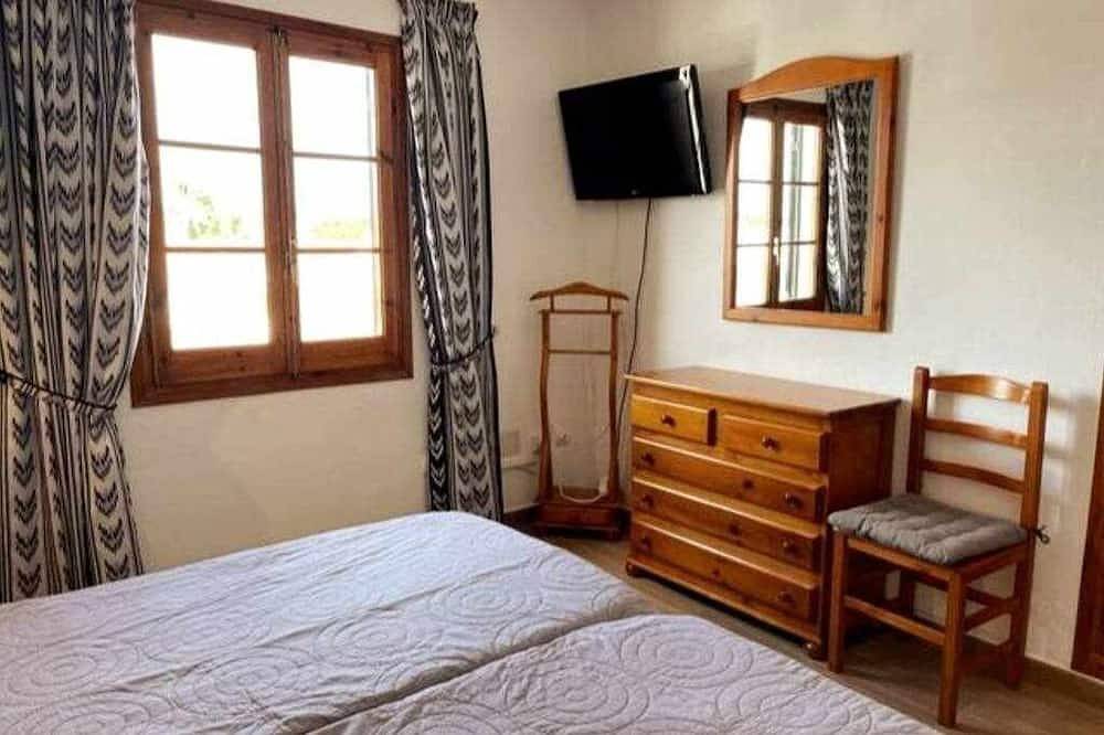 Apartamento entero, Santandria - Apartamento con piscina. in Cala Blanes, Ciudadela