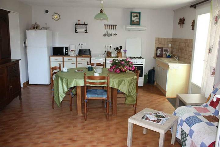 Location de vacances pour 4 personnes, avec balcon à Saintes - 3