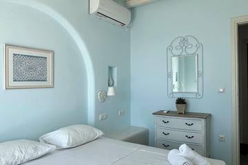Villa for 6 People in Chora (Ios), Ios, Photo 2