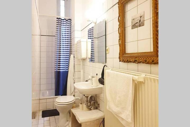 Ferienwohnung für 5 Personen, mit Terrasse in Friedrichshain Berlin - 2