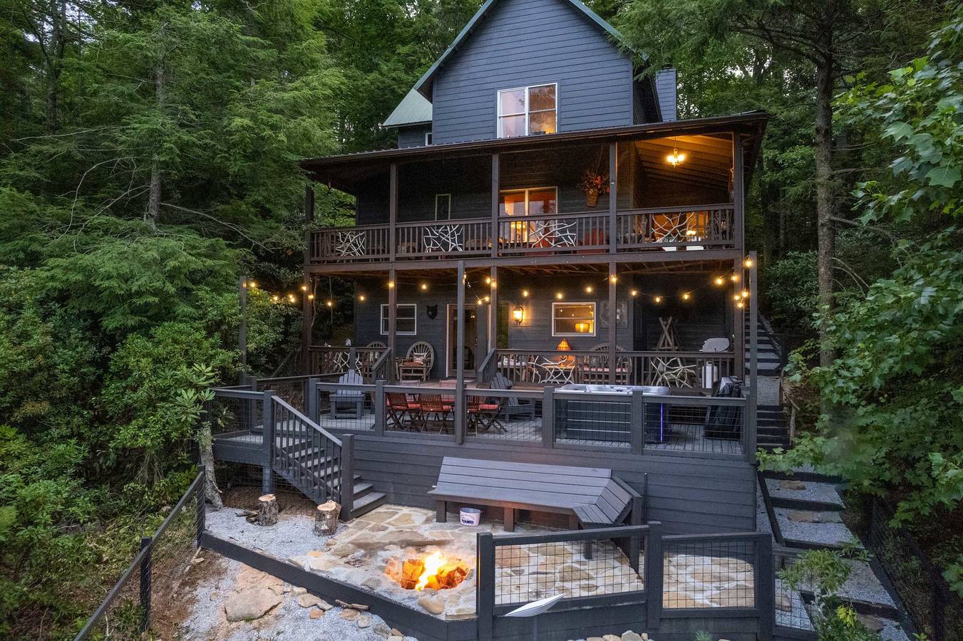 Casas E Apartamentos De Temporada para 12 Pessoas em Blue Ridge Mountains, Carolina do Norte