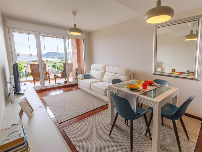 Apartamento vacacional entero, Apartamento Los Laureles in Miengo, Costa de Cantabria