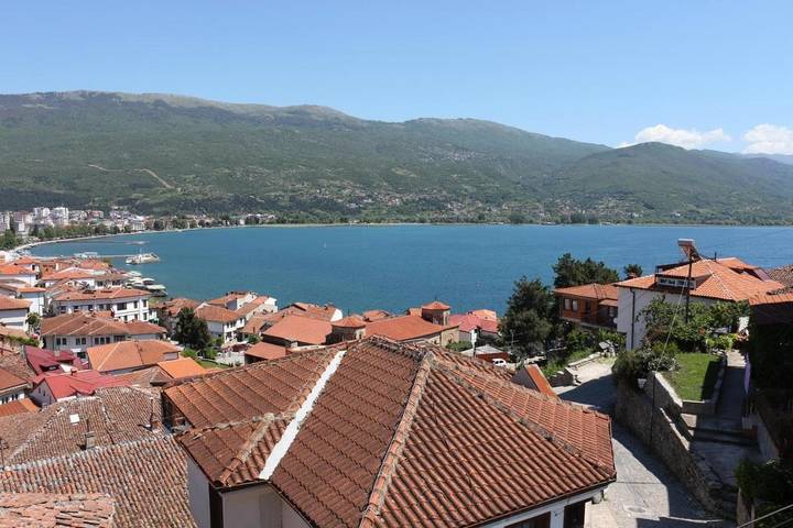 Vakantiewoning voor 4 personen, met uitzicht op het meer en terras in Ohrid