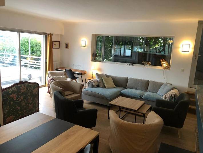 Villa pour 10 personnes, avec jardin et terrasse ainsi que piscine et vue, adapté aux familles à Aix-les-Bains - 2