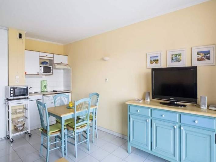 Gîte pour 4 personnes, avec balcon et piscine, animaux acceptés dans Plage du Port Fréjus - 2