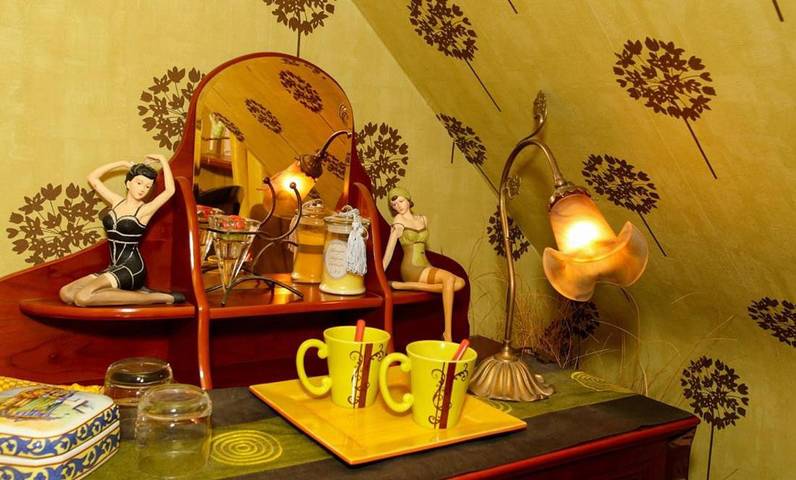 Gîte pour 2 personnes, avec vue et jardin à Kerlaz - 3