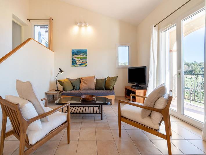 Location de vacances pour 6 personnes, avec terrasse ainsi que jardin et piscine, adapté aux familles à Félines-Minervois - 3