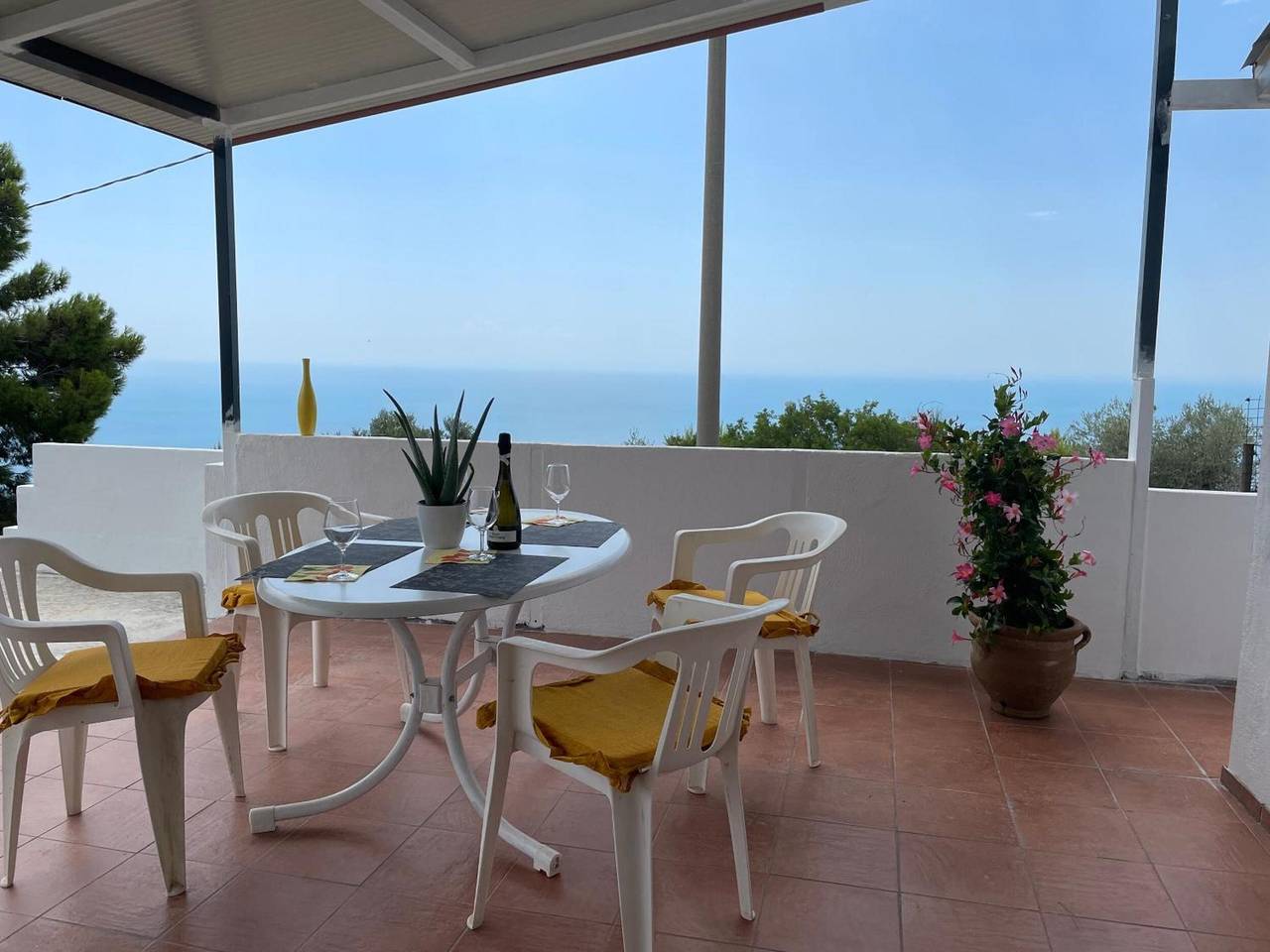 Casa Rosa con vista mare, Wi-Fi e aria condizionata in Mattinata, Gargano