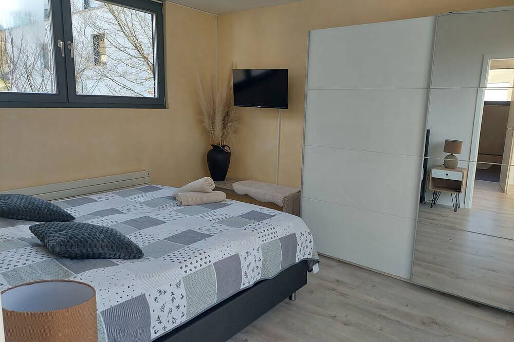 Ganze Wohnung, Penthouse am Park in Heilbronn, Kurpfalz